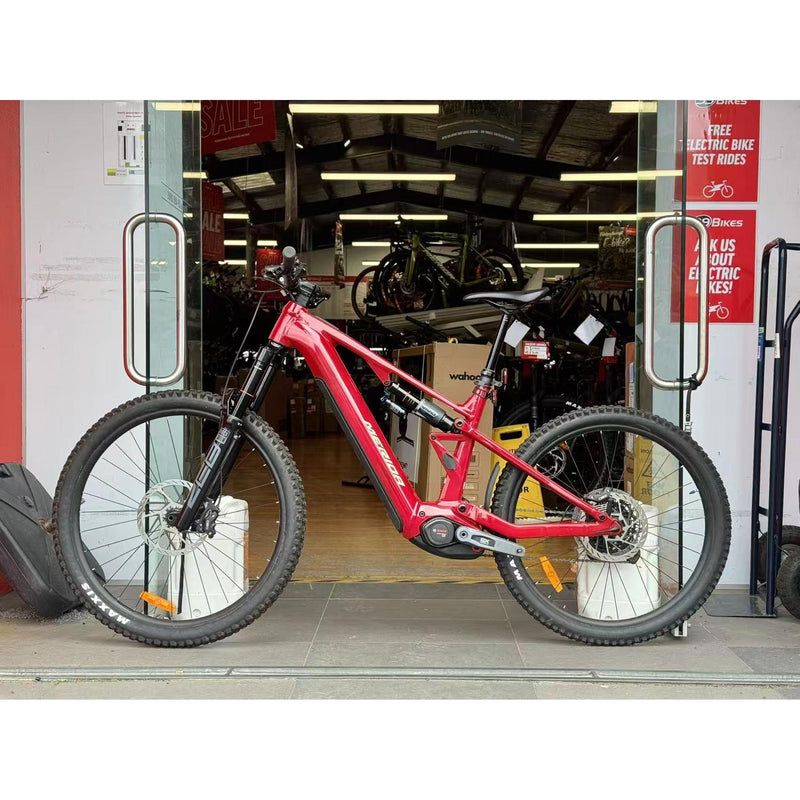 EX-DEMO Merida eOne-Eighty 700 Electric Enduro Bike 800Wh Battery Heritage Red/Brown (Large)