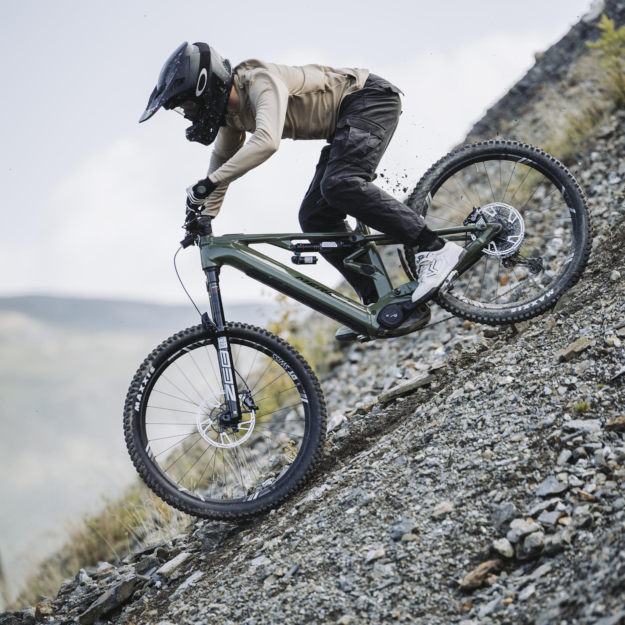 E-Dual Suspension Mountain Bikes