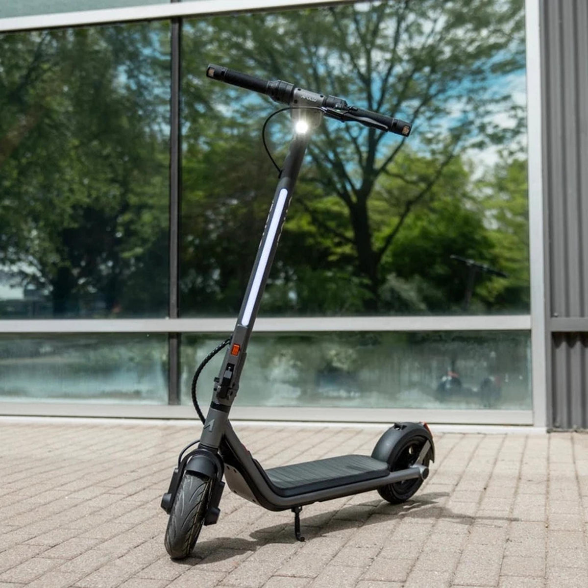Apollo Dash 48V Electric Scooter Space Grey/Black