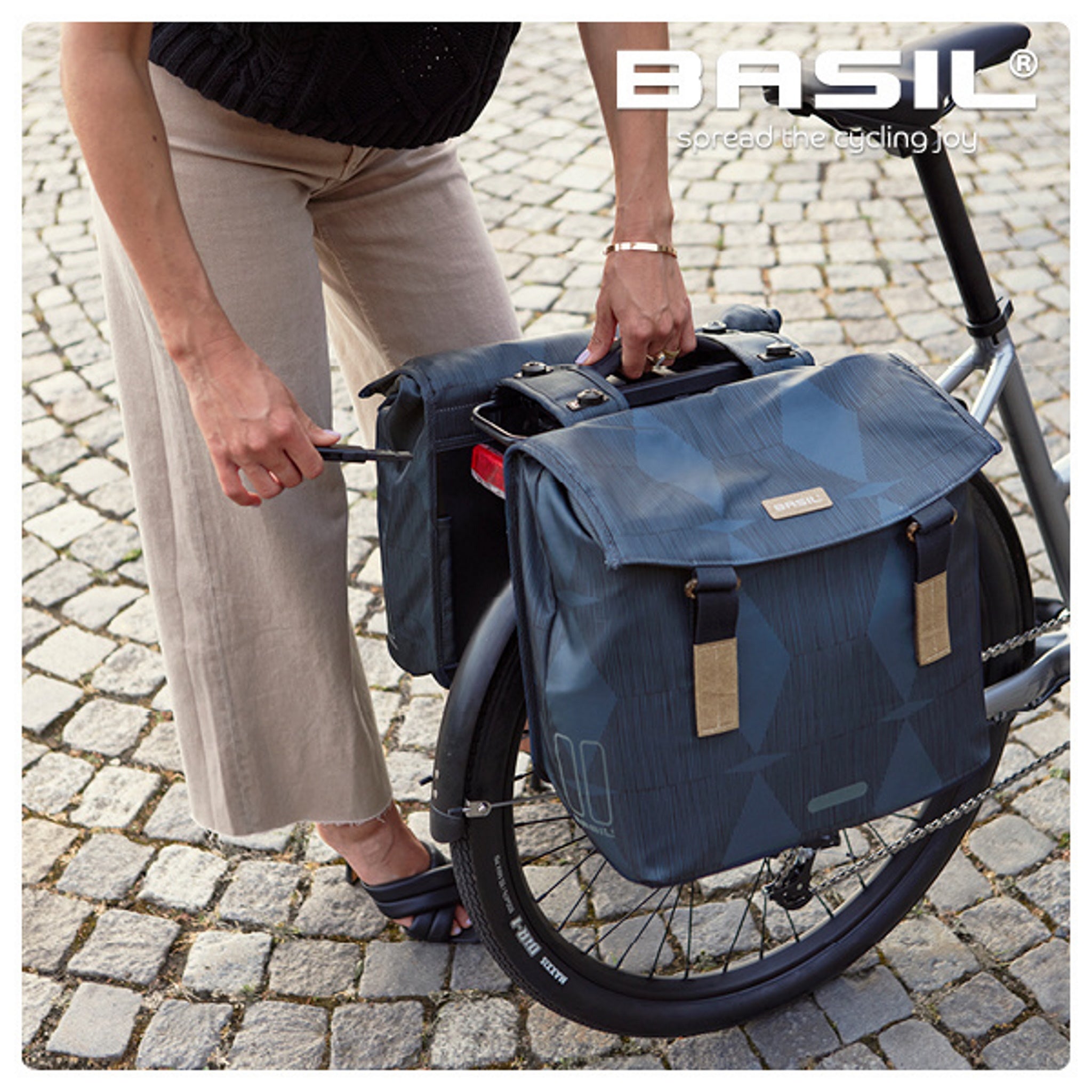 Basil Elegance Double Pannier with MIK Adapter Plate 40-49L Chateau Taupe