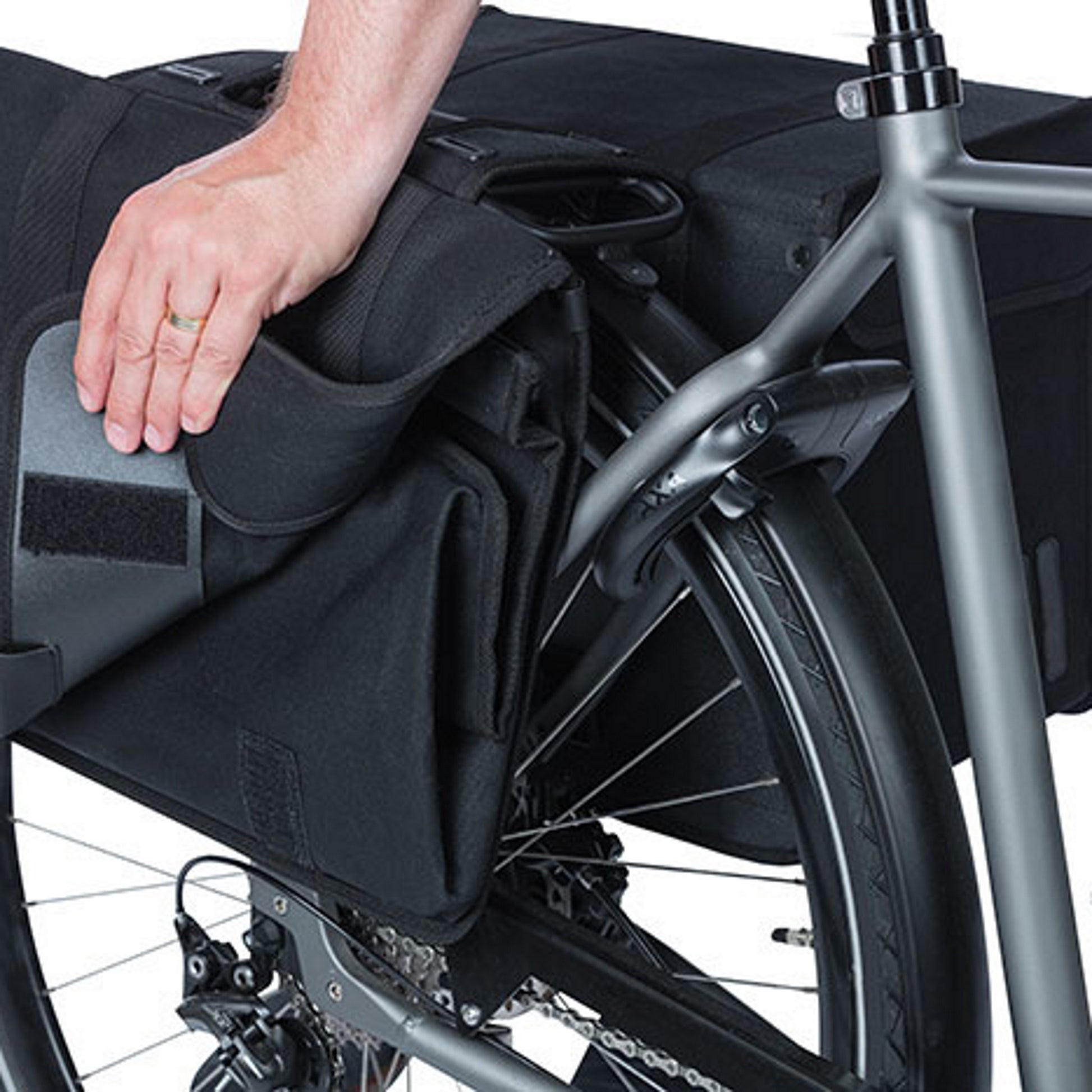 Basil Kavan Eco Classic 58L Double Bag Black