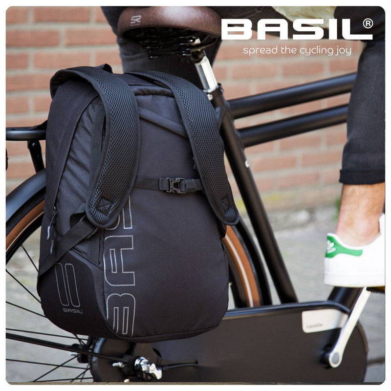 Basil Flex Bicycle Backpack 17L Black