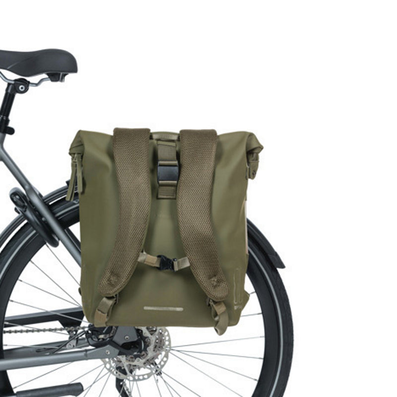 Basil Soho Bicycle Bag/Backpack With Led Light 17L Black