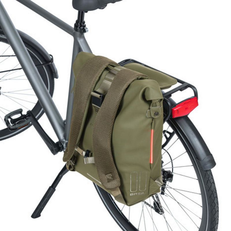 Basil Soho Bicycle Bag/Backpack With Led Light 17L Moss Green