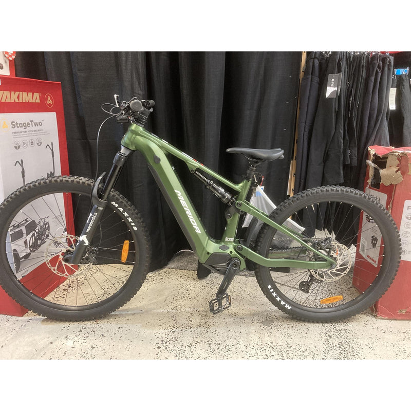 EX-DEMO Merida eOne-Sixty 675 Electric Enduro Bike Silk Fog Green/White (Small)