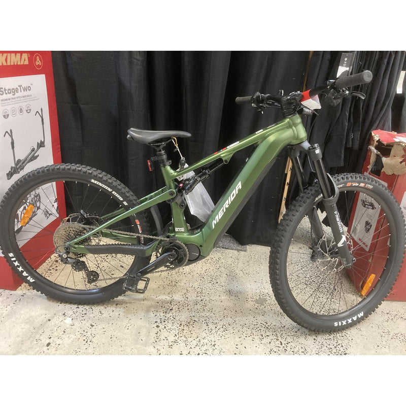 EX-DEMO Merida eOne-Sixty 675 Electric Enduro Bike Silk Fog Green/White (Small)