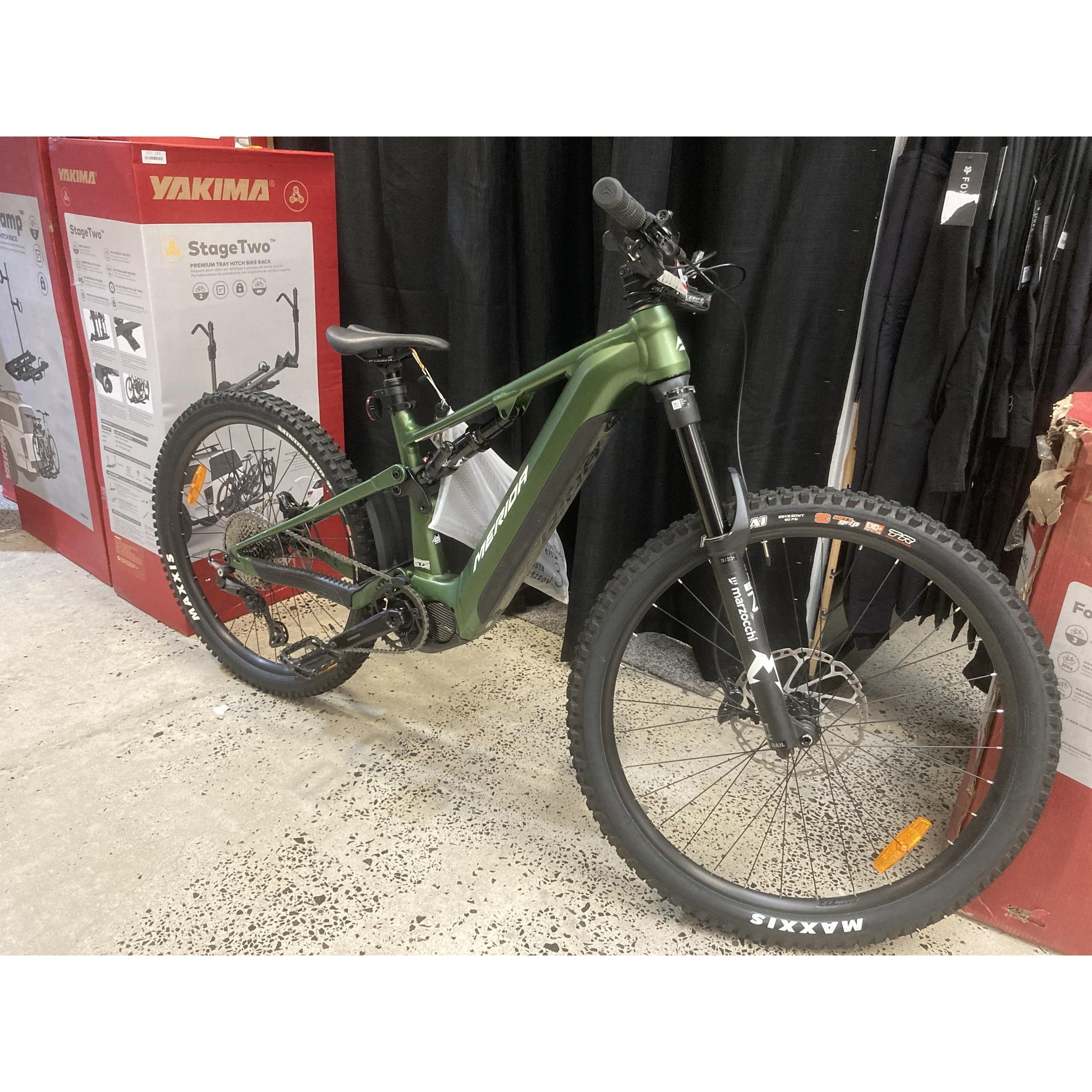 EX-DEMO Merida eOne-Sixty 675 Electric Enduro Bike Silk Fog Green/White (Small)