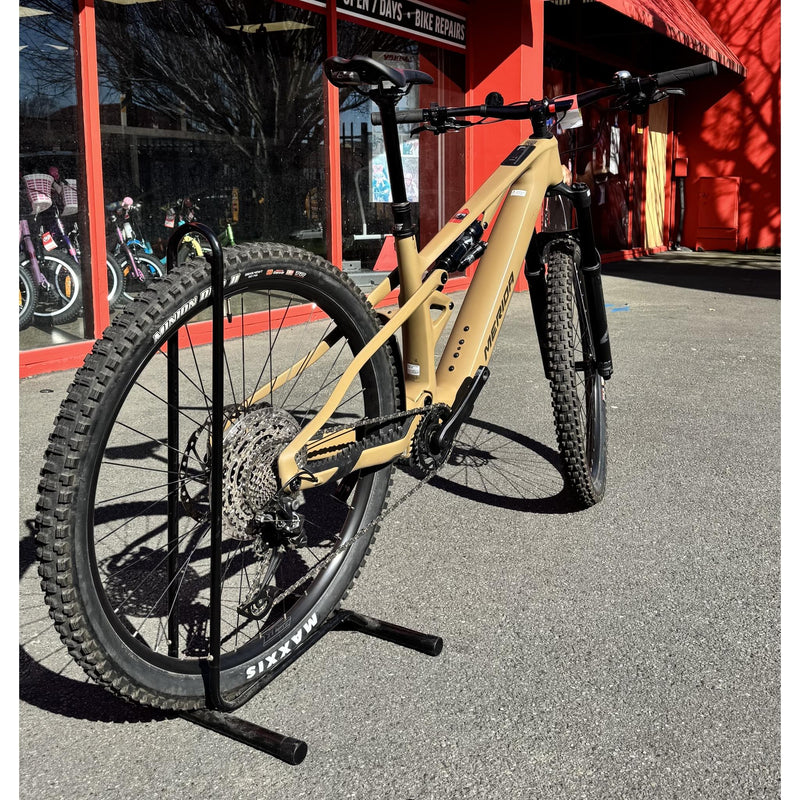 EX-DEMO Merida eOne-Sixty SL 6000 Electric Enduro Bike 400Wh Battery Silk River Clay/Gold (Medium)