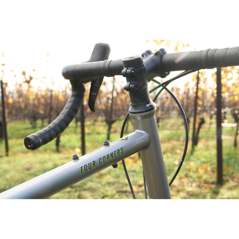 Marin Four Corners 2 Gravel Bike Grey