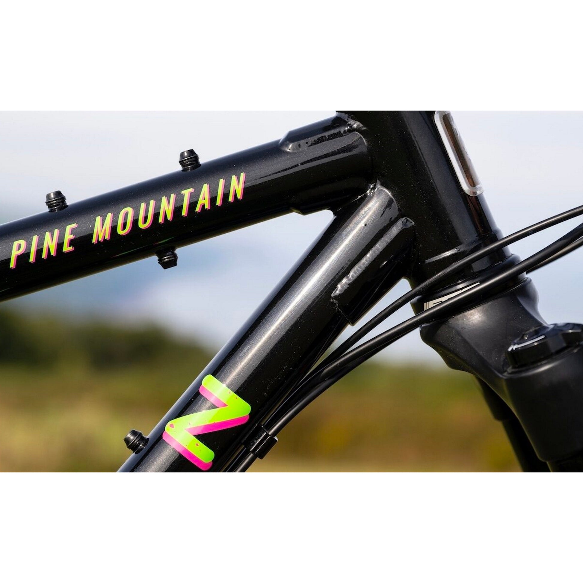 Marin Pine Mountain 2 Hardtail Mountain Bike Black