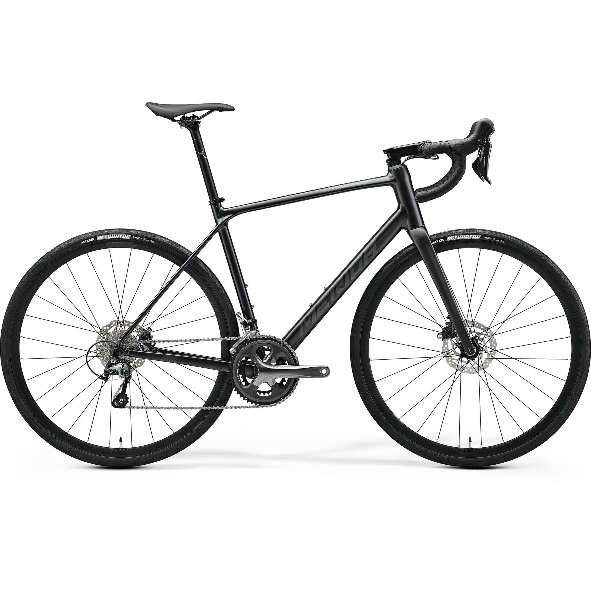 Merida Scultura Endurance 300 Road Bike Silk Black/Dark Silver