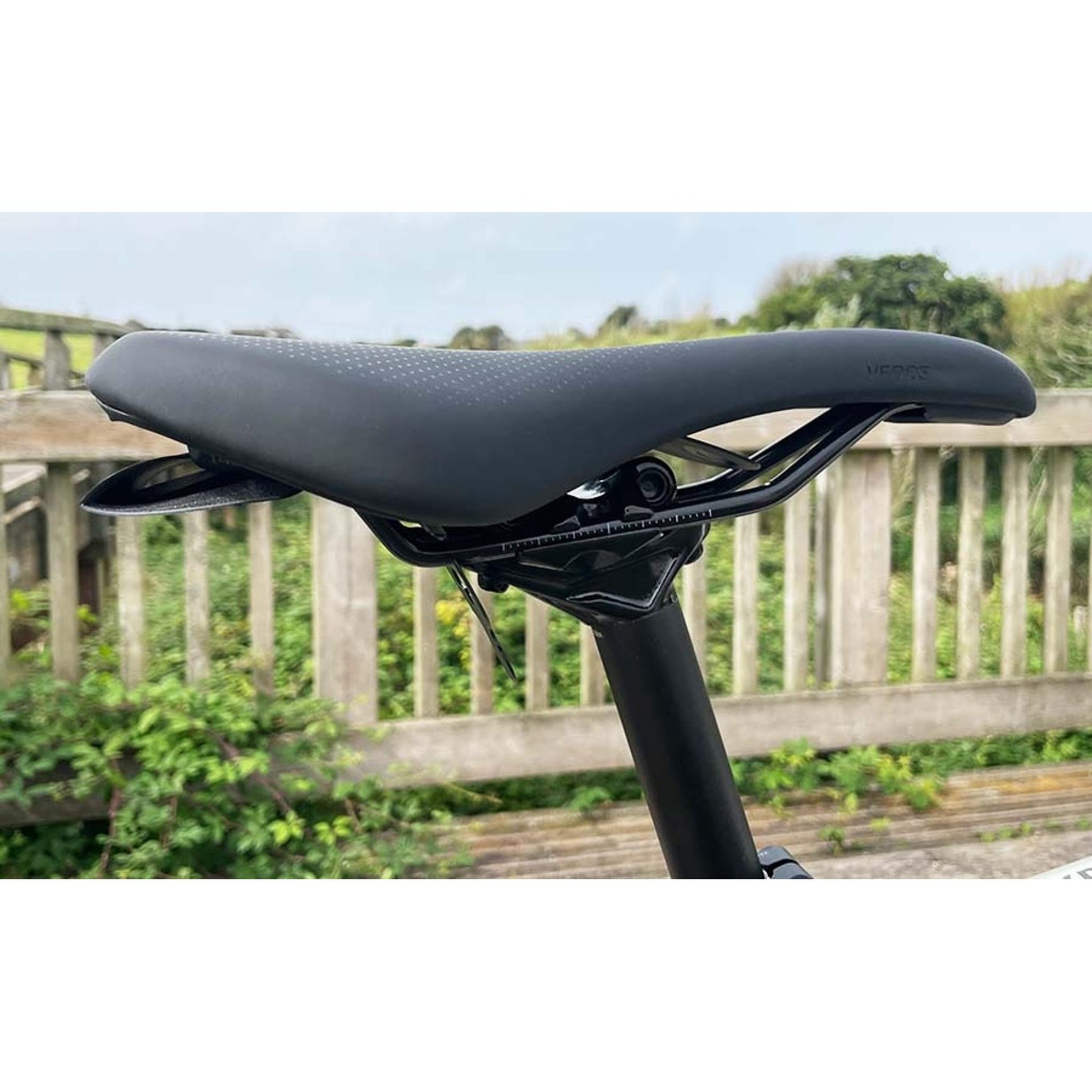 Mucky Nutz Mini Butt Fender Saddle Mounted Rear Mudguard Black