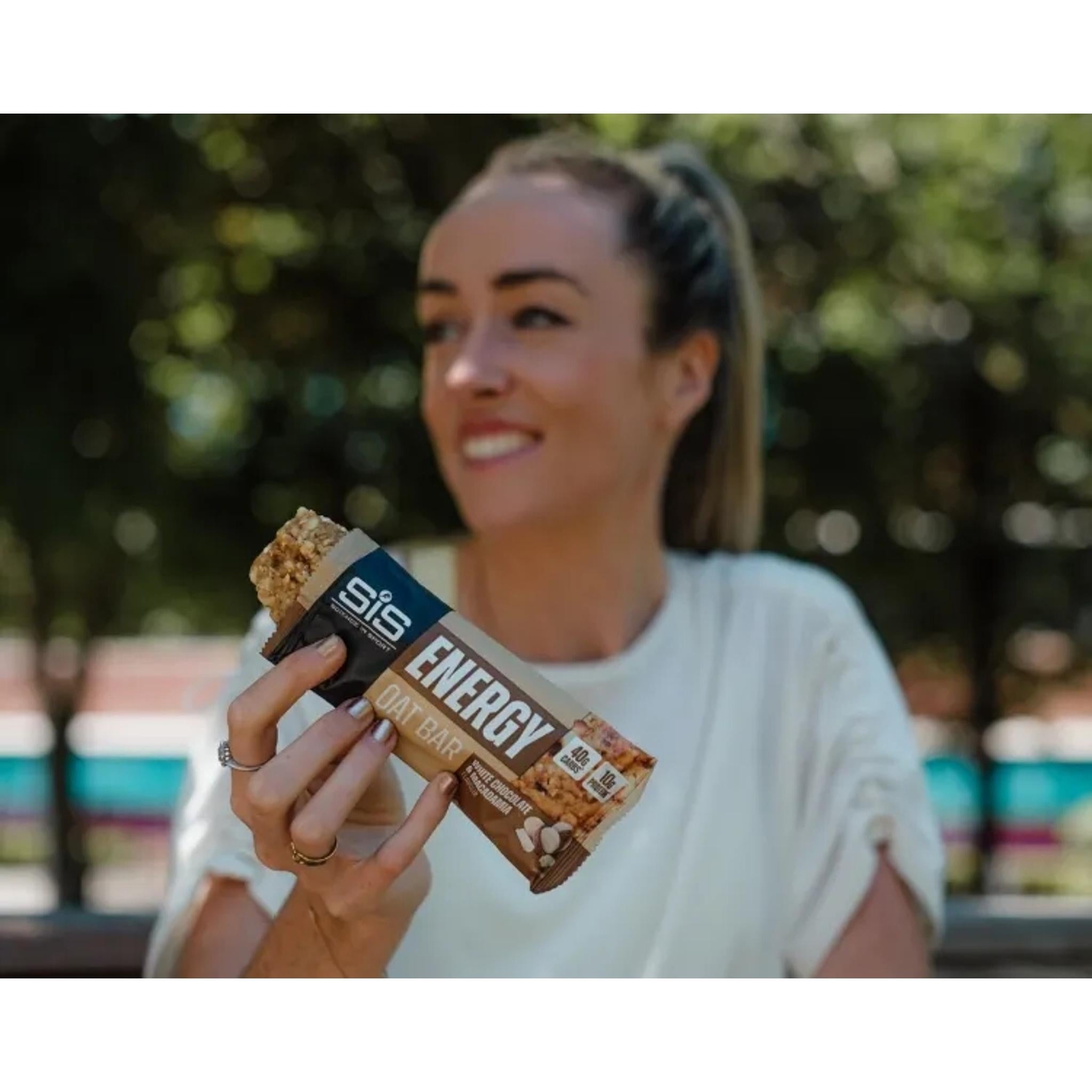 SIS Energy Oat Bar 70g White Choc & Macadamia