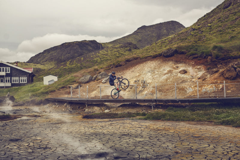 Marin Headlands 2 Adventure Road Bike Teal/Carbon/Magenta