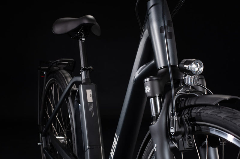 Cube Town One 400 Electric Hybrid Bike Iridium'n'Black (2020)