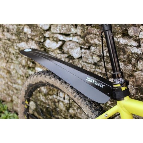 Mucky Nutz Guard Rear Fender Black