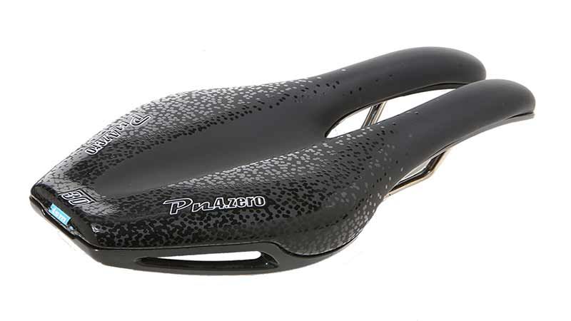 ISM Saddle PN 4.0 Black L-255 / W-125 Stainless Steel Alloy Rails