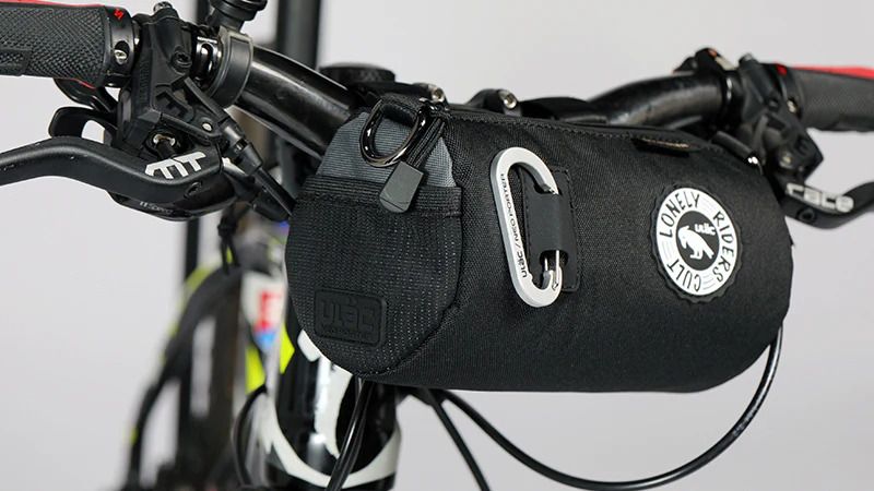 ULAC Handlebar Roll Bag 1.5L with Carabiner Grey / Black