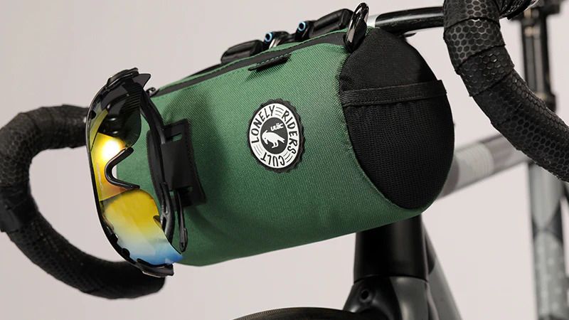 ULAC Handlebar Roll Bag 2.7L with Carabiner Dark Green / Black